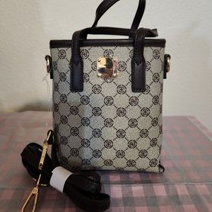 Bucket design style purse